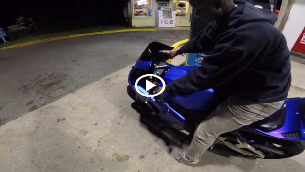 VIDEO: «Φίλε σε λάθος μοτοσυκλέτα ανέβηκες!»